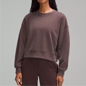 Lululemon Perfectly Oversized Ribbed
Cropped Crew Espresso Size 6